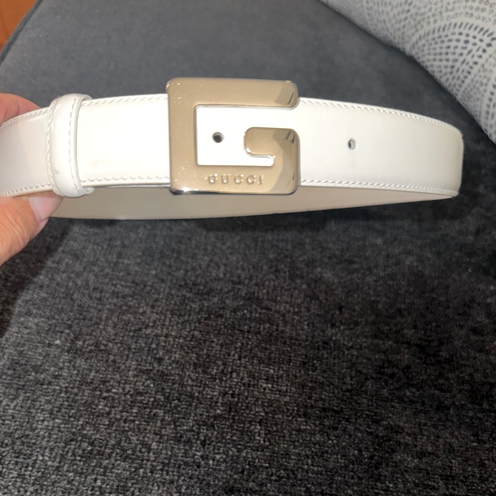 Vintage GUCCI Silver G Buckle White Leather Belt Sz 30